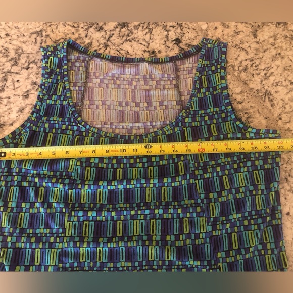 Blue and Green Women’s Knit Tank Top Size XXL - Picture 7 of 10